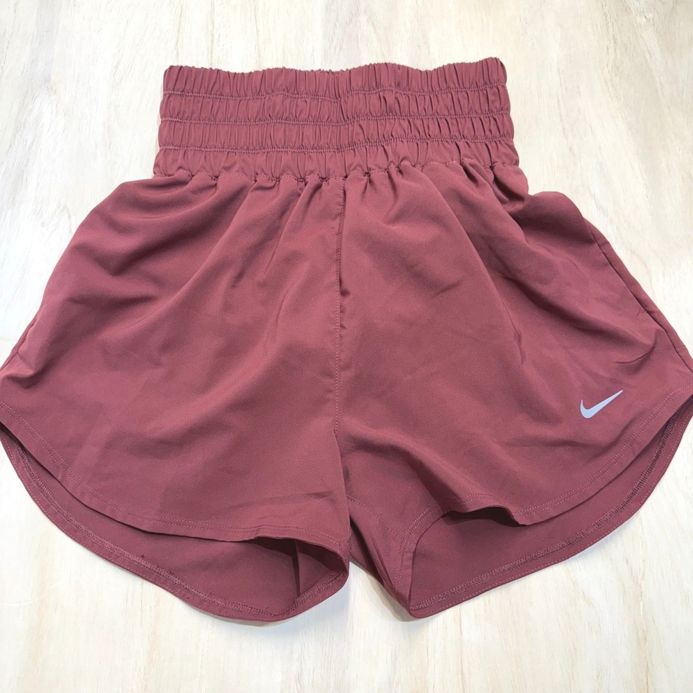 Nike Dri-FIT One High-Rise 3"‎ Smocked Training Shorts Dark Beetroot Size XS NEW